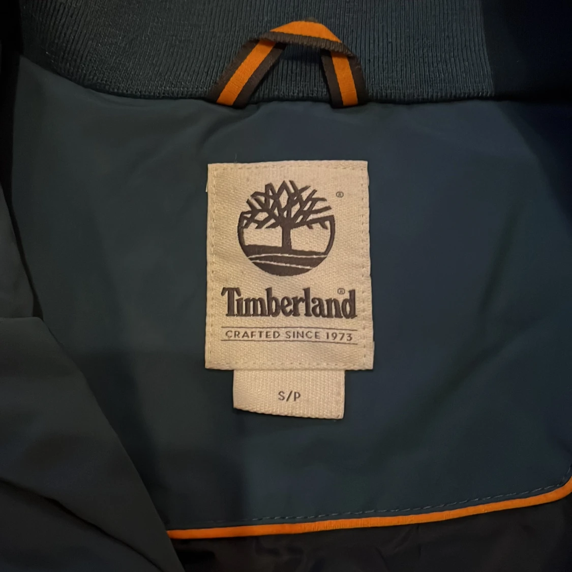 Blå vindjacka från Timberland med huva - 1