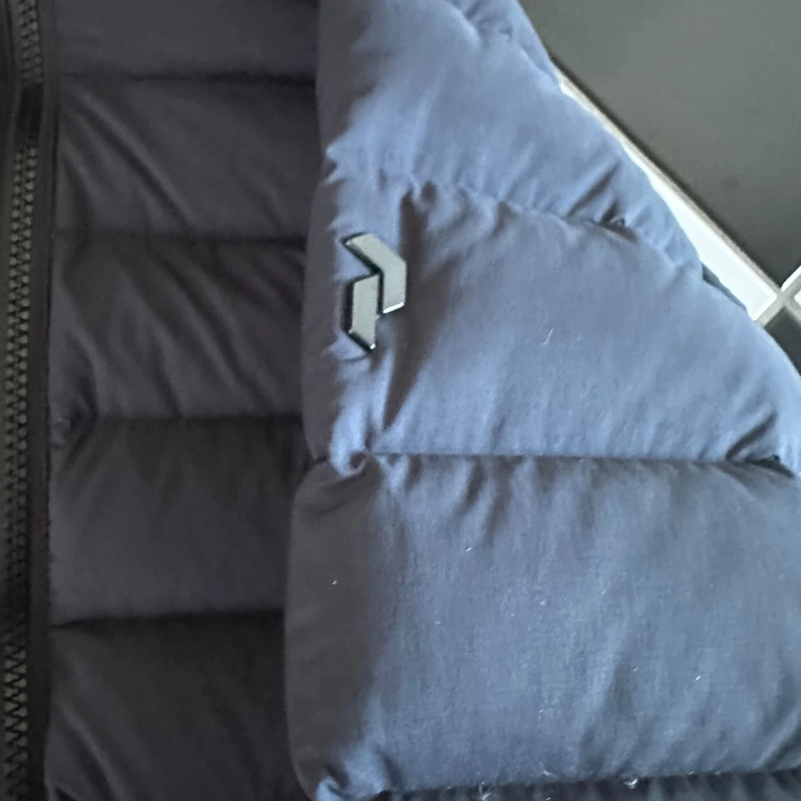 Svart dunjacka Peak Performance XS - 3