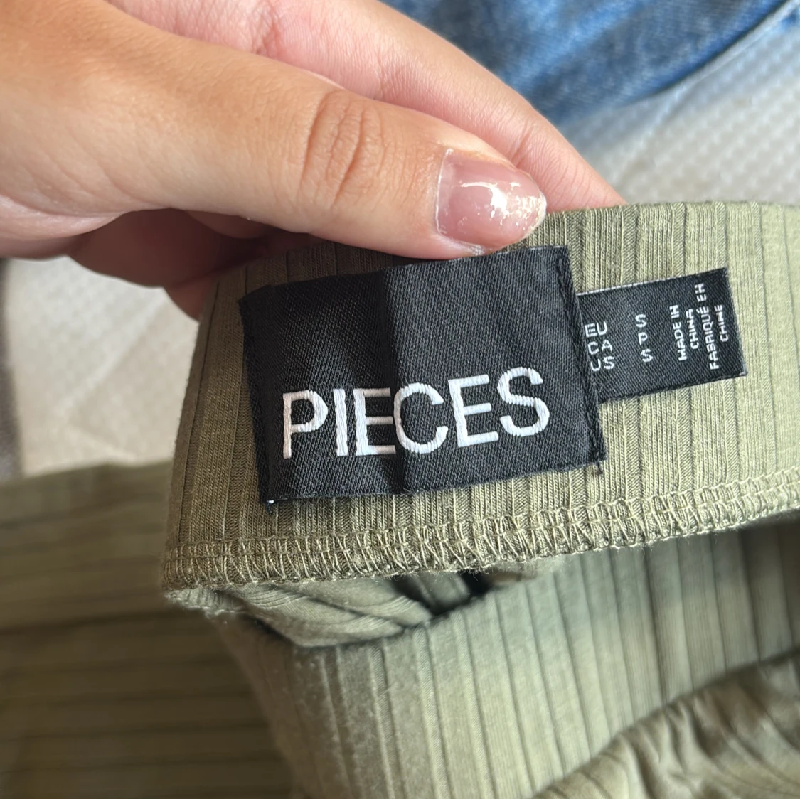 Olivgrön långkjol från Pieces - 3