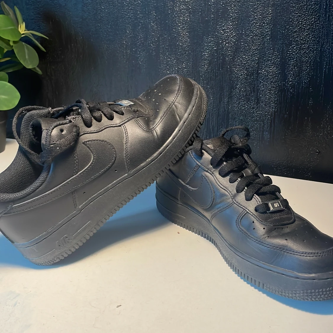 Nike Air Force 1 Low Svarta Sneakers - 4