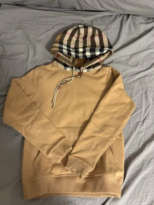 Kofta  - Helt ny, aldrig använt. Skriv om ni har frågor 