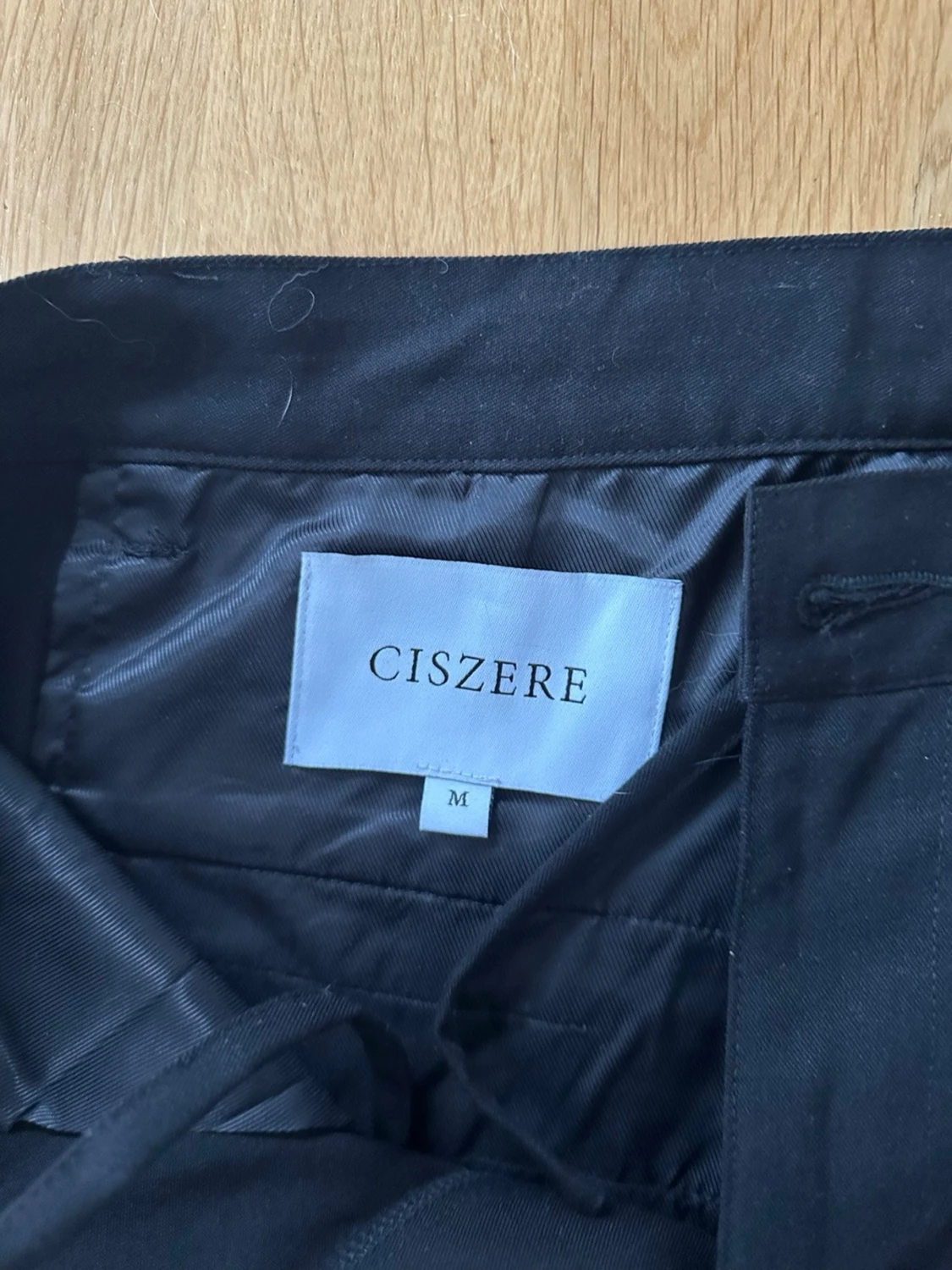 Svarta kostymbyxor från Ciszere M - 1