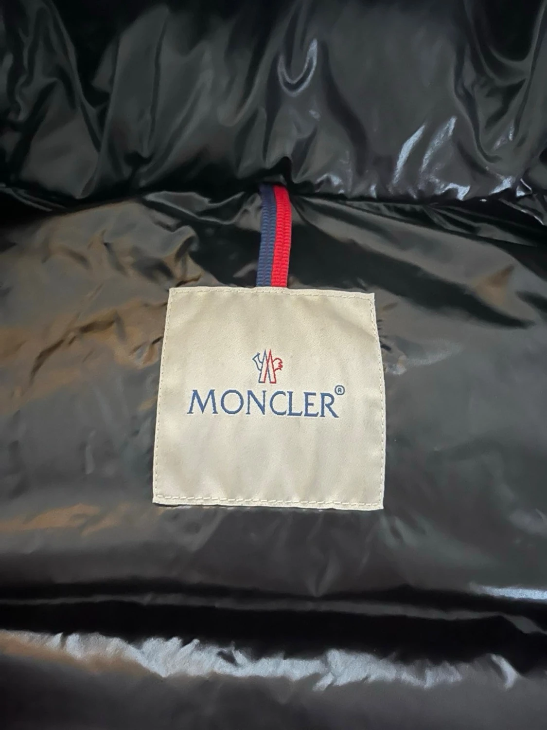 Svart Moncler pufferjacka med huva - 4