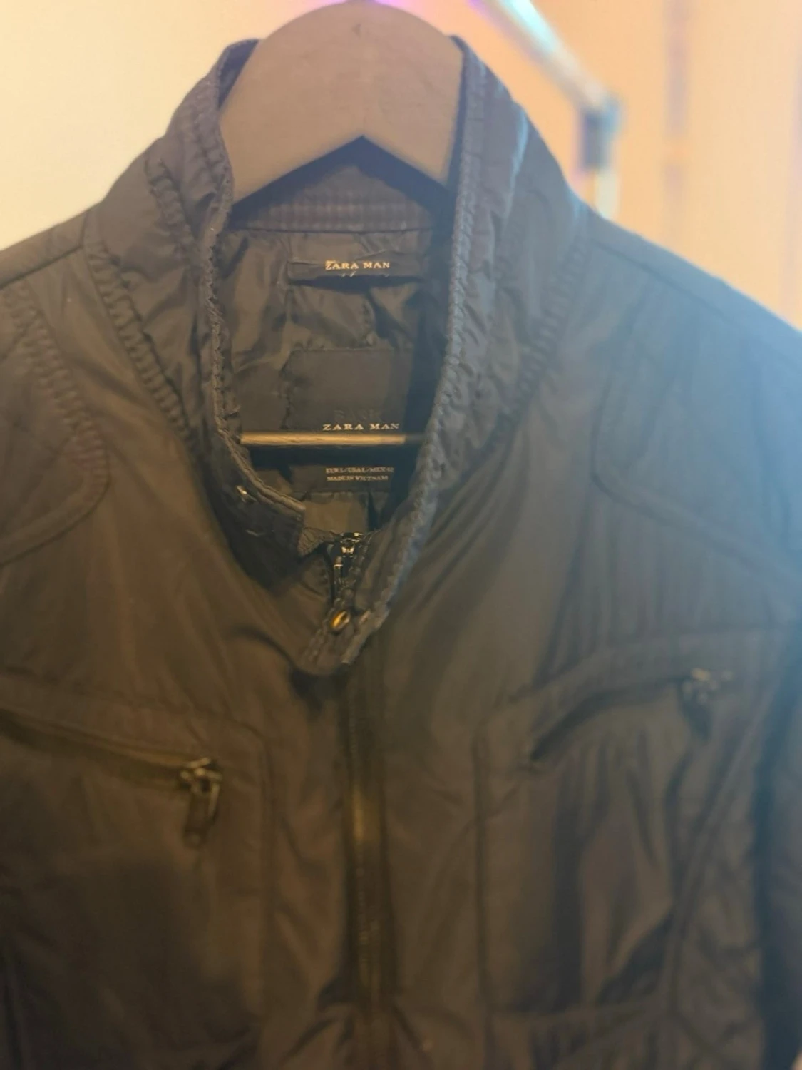 Svart quiltad jacka från Zara Man - 1