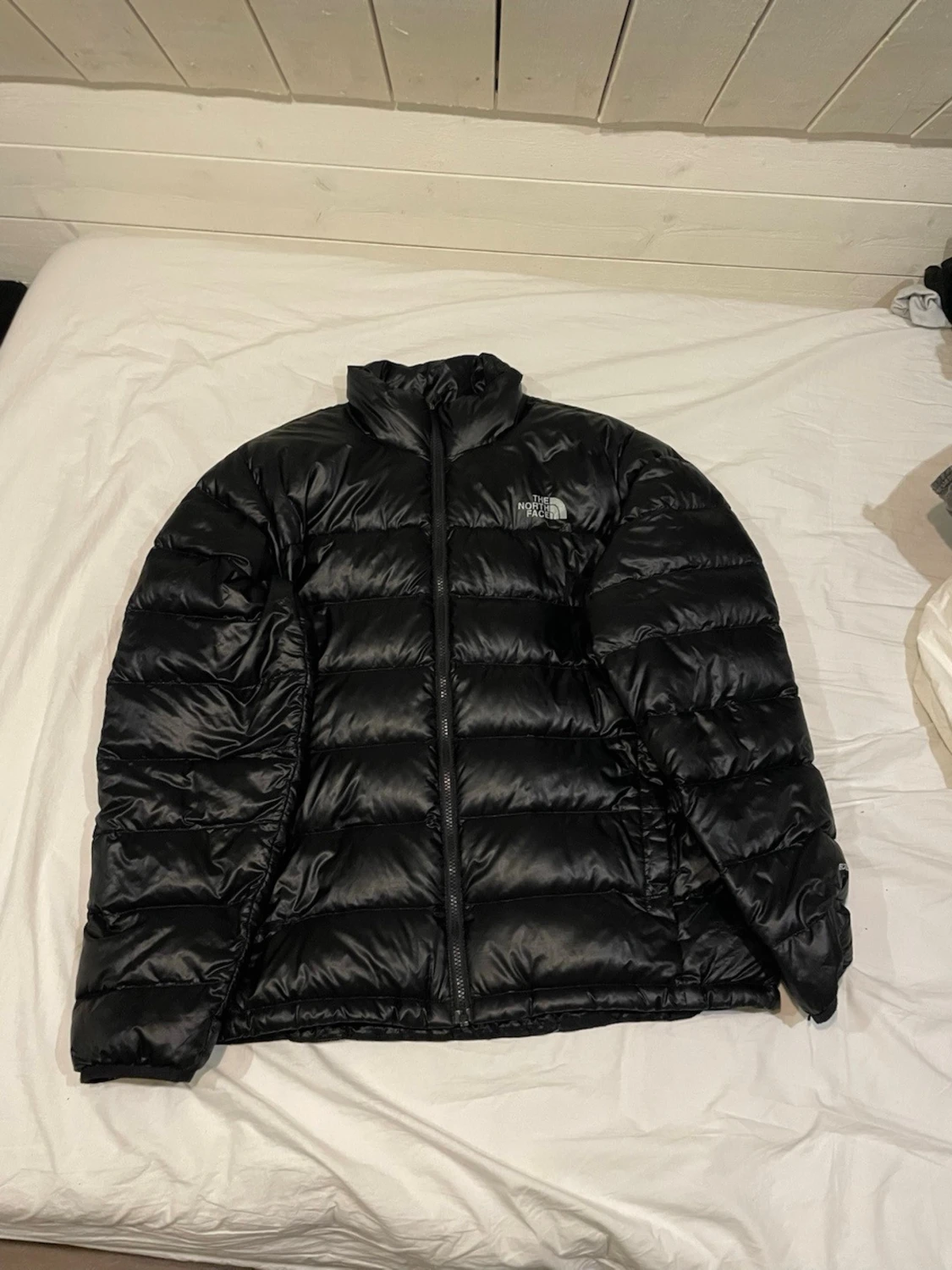 Svart pufferjacka från The North Face - 1