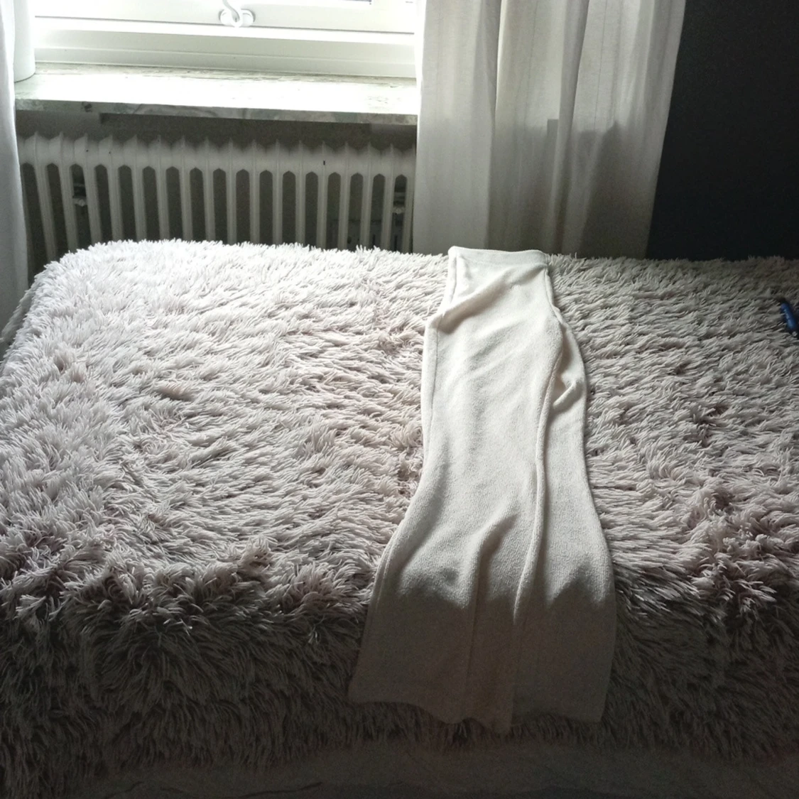 Vita stickade byxor från H&M  - 1