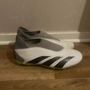 Fotbollsskor  - Adidas Predator 