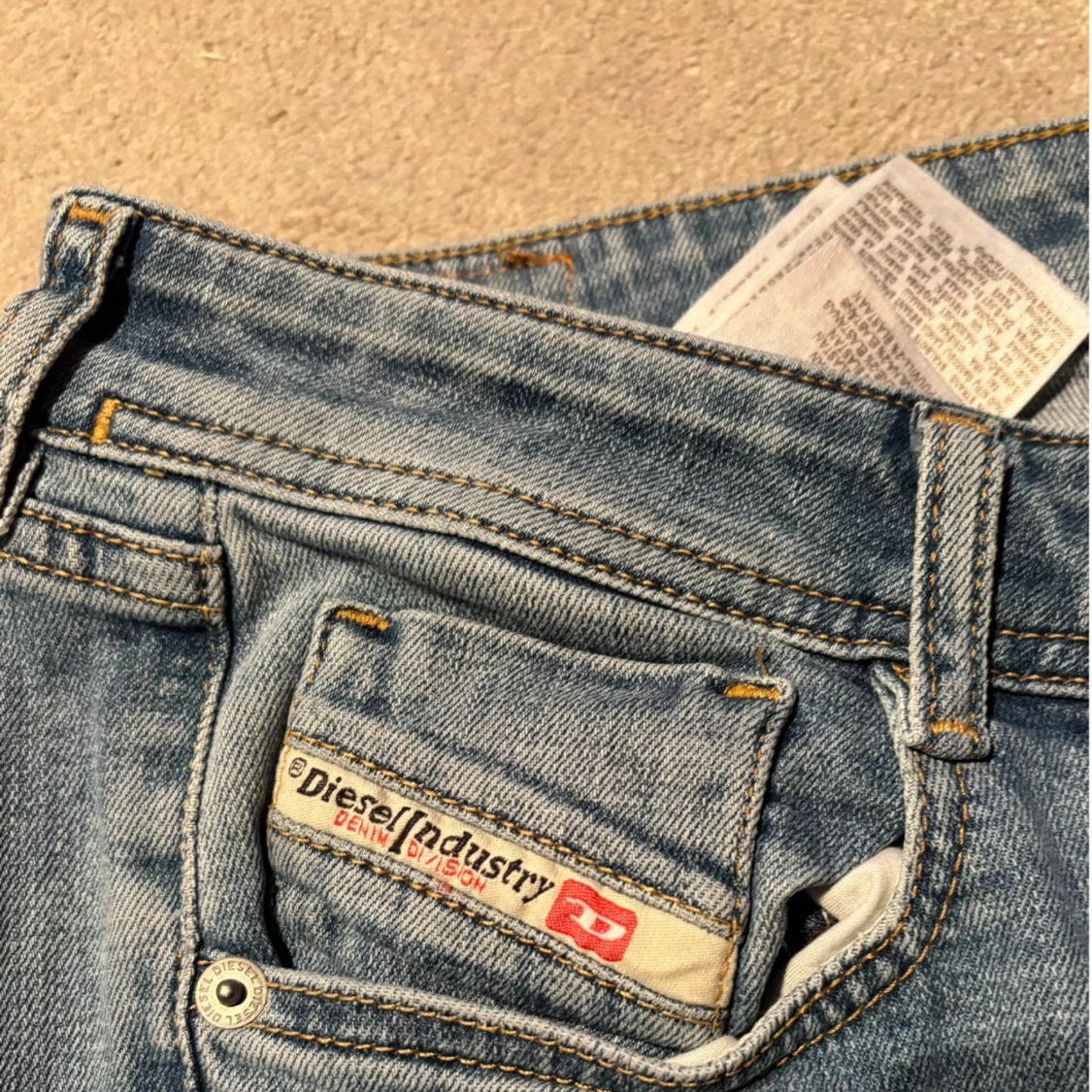 Blå bootcut jeans från Diesel W26 - 1