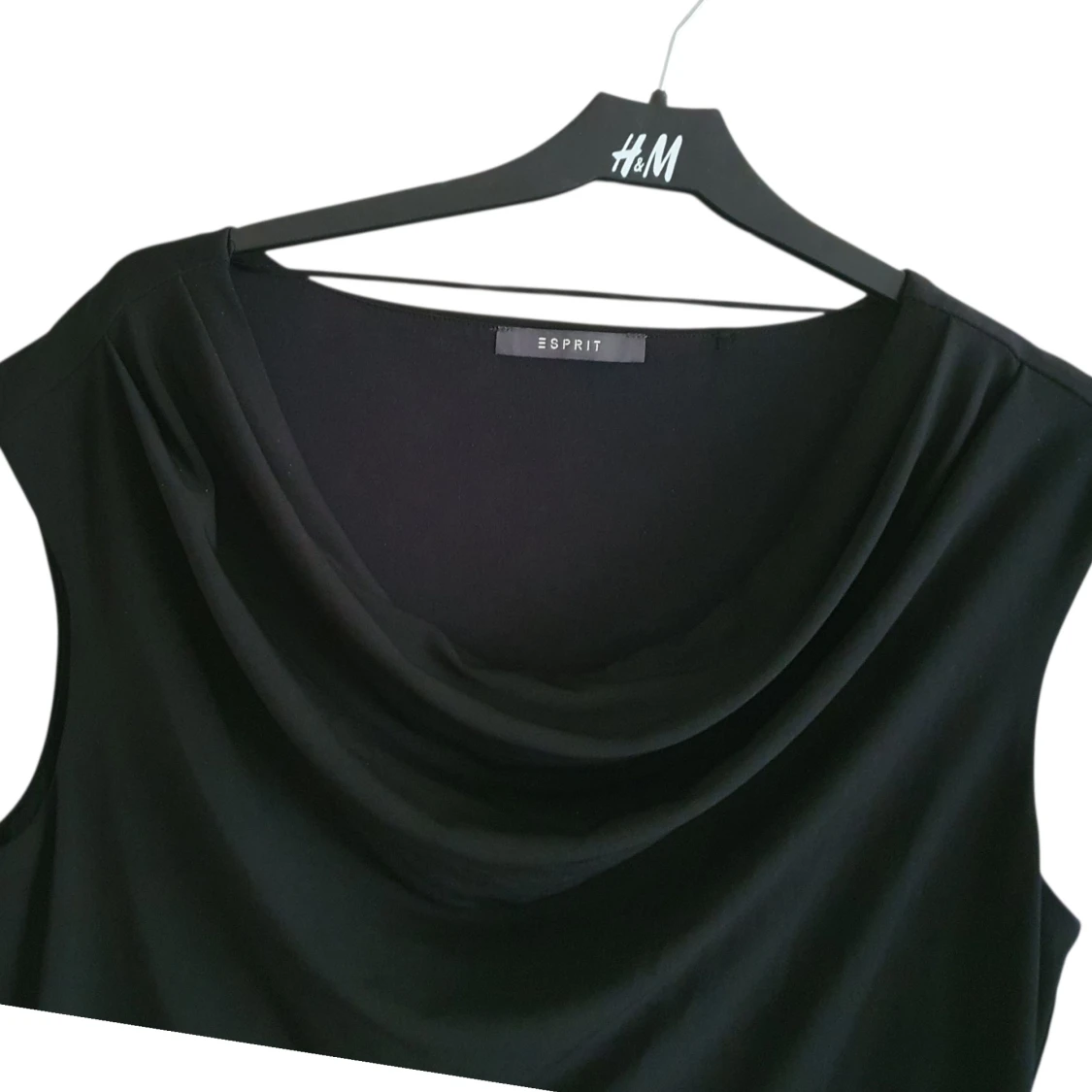 Svart ärmlös klänning från Esprit - 3