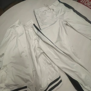 Vit set från LCKR  - Vit set från LCKR 