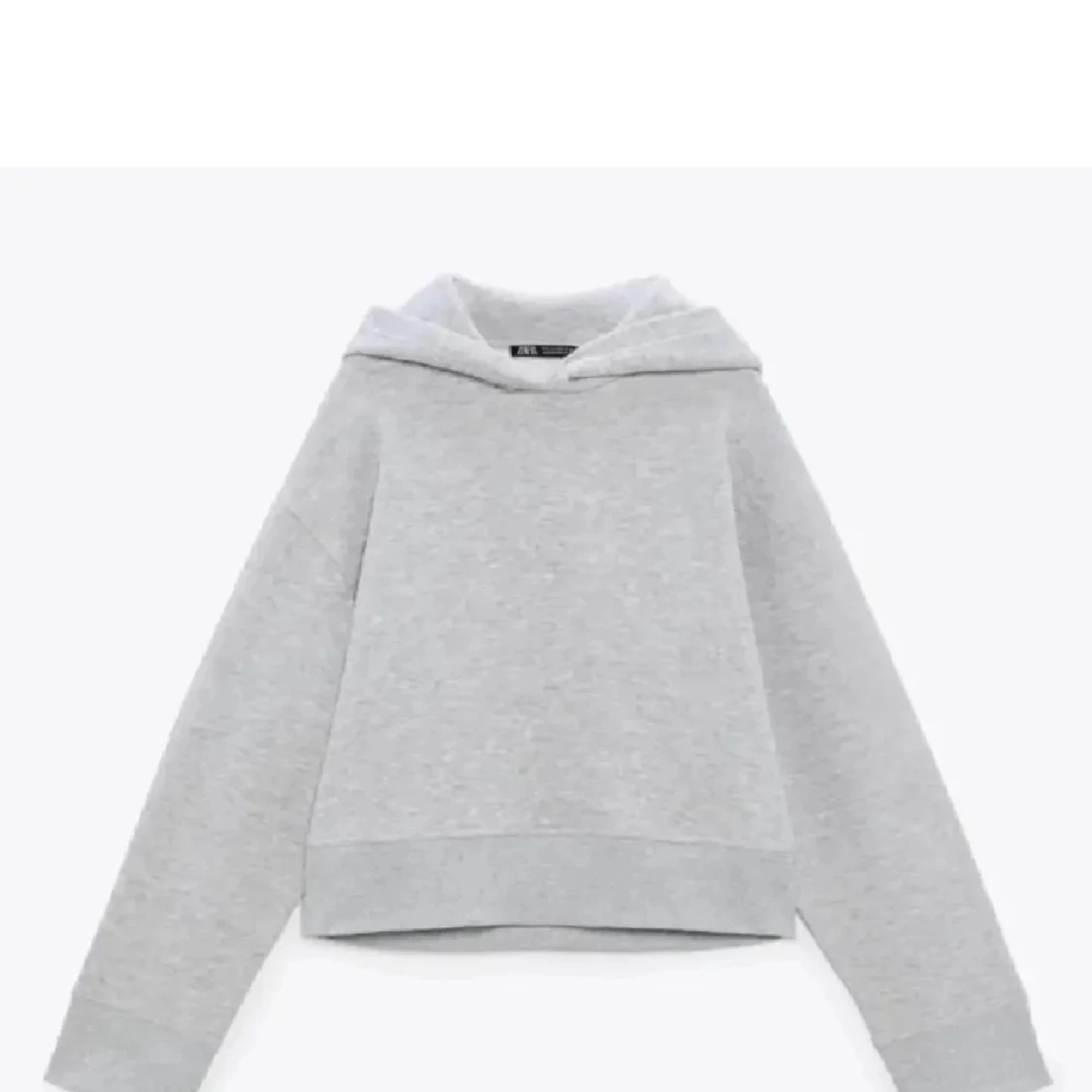 Grå hoodie 