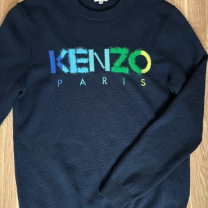 Mörkblå Kenzo ull tröja - Ny pris ca 3000kr