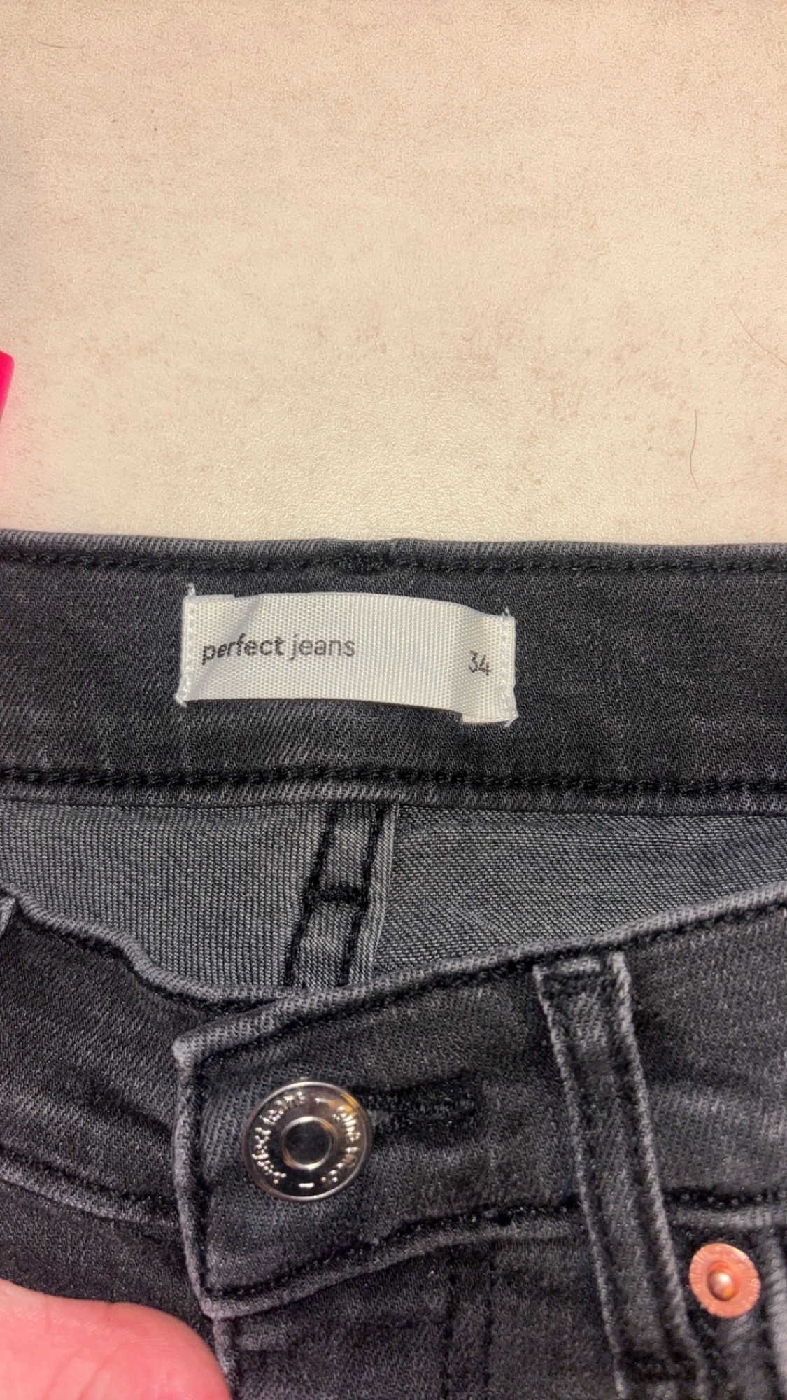 Svarta bootcut jeans från gina tricot - 2