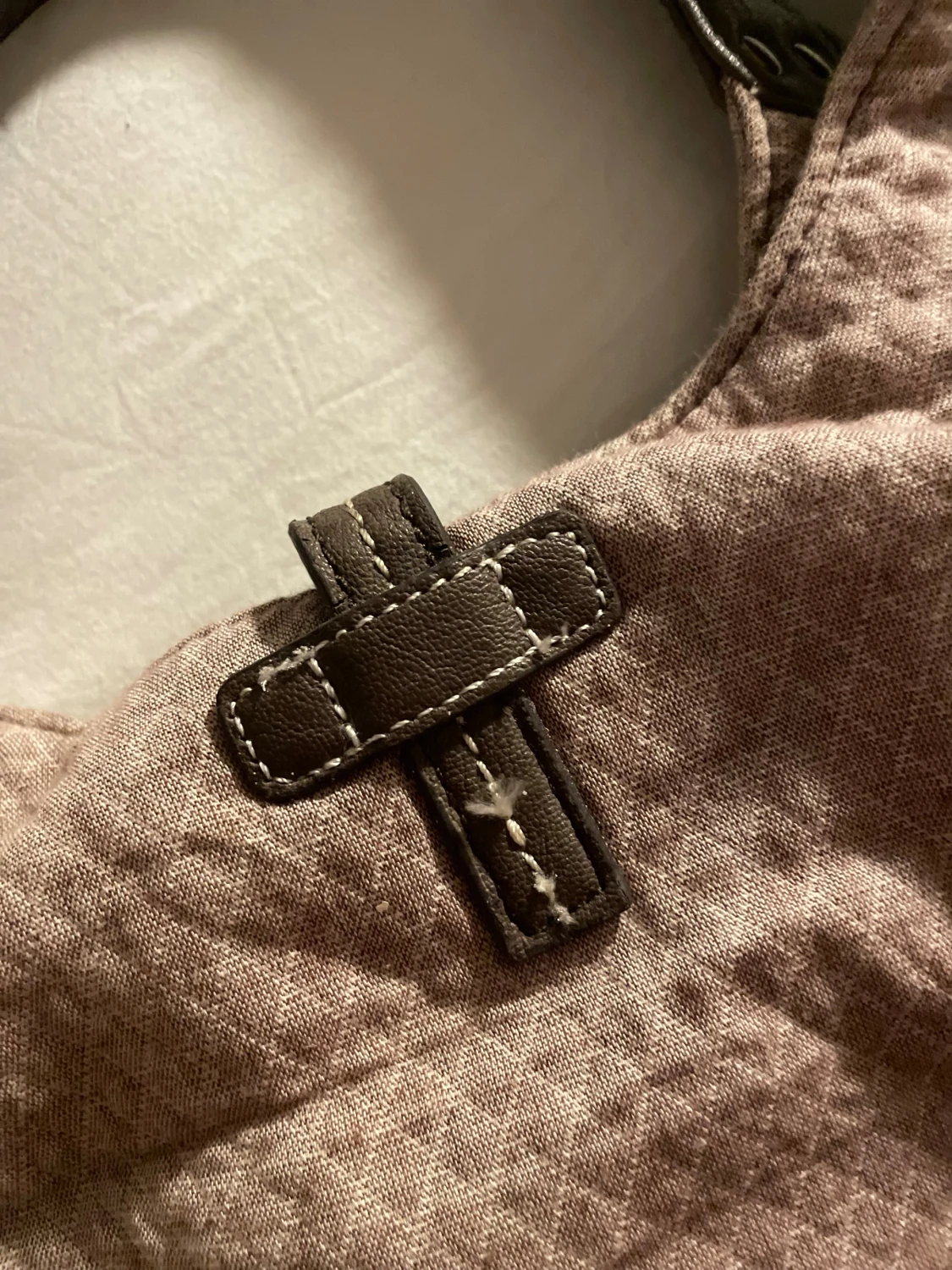 Beige y2k vintage axelväska med bruna detaljer - 3