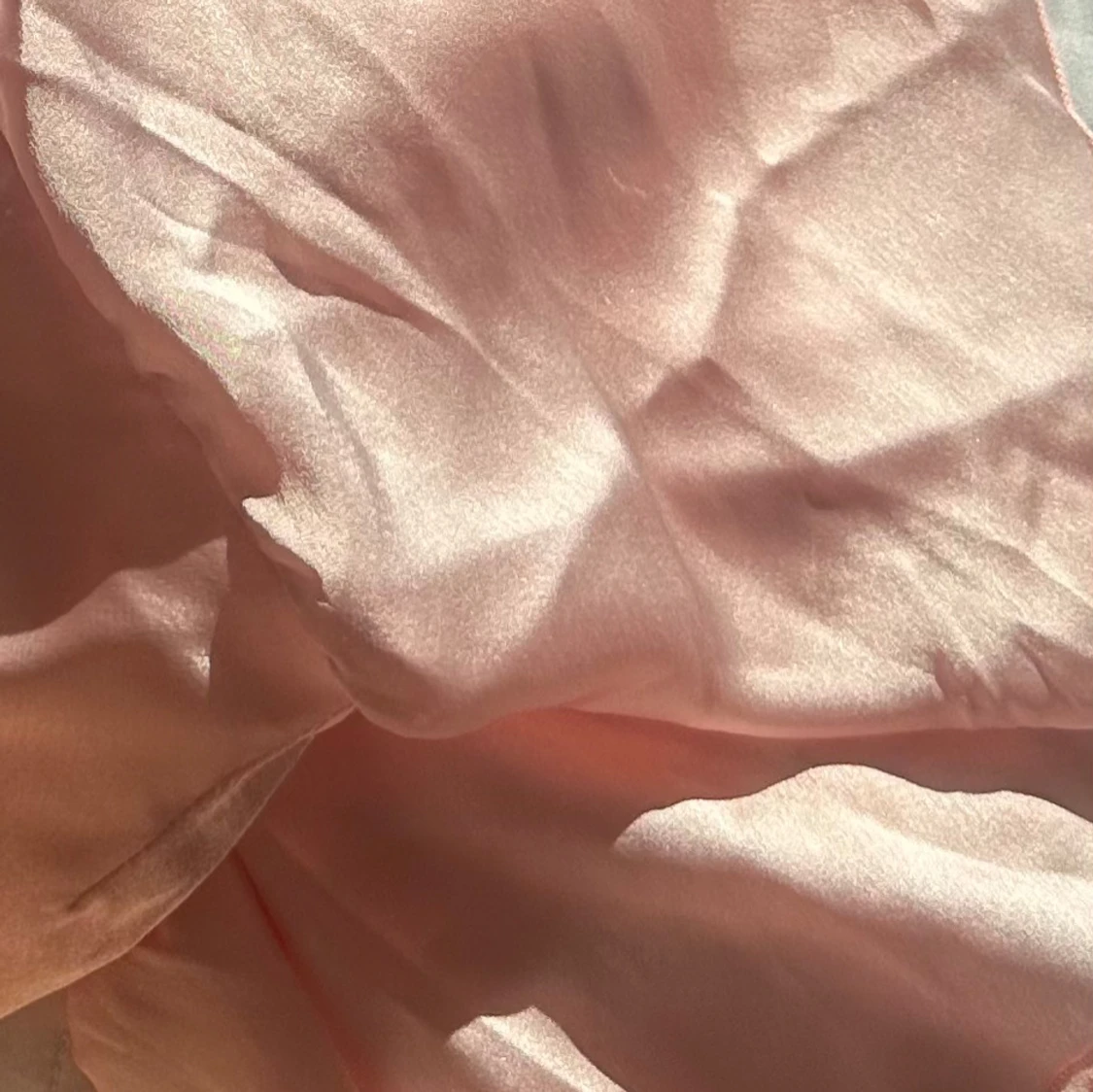 Ljusrosa satintopp - 1