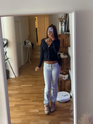 Ralph Lauren Cardigan  - Mörkblå Ralph Lauren Cardigan som jag inte använder längre 