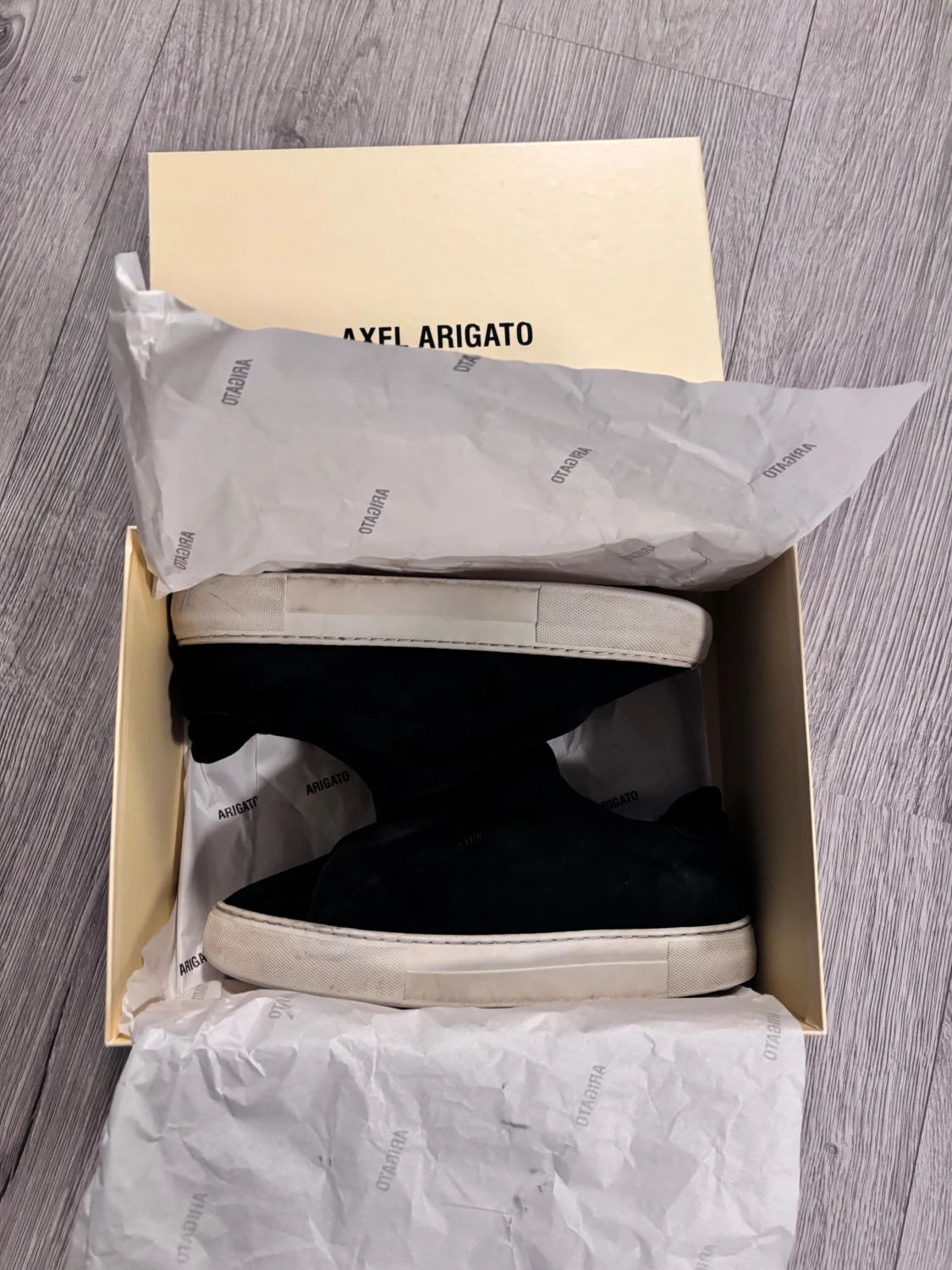 Axel arigato clean 360 laceless