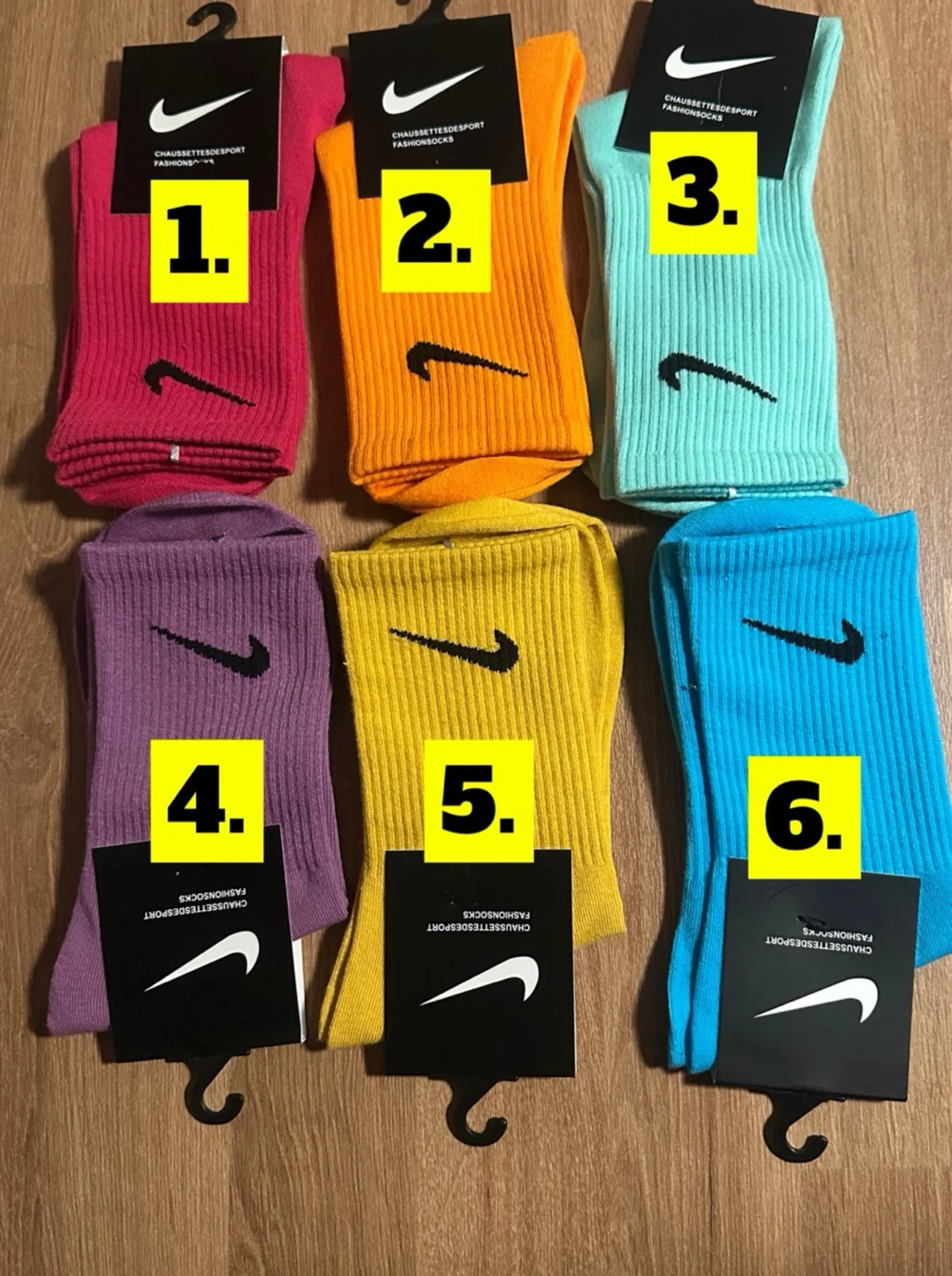 Färgglada Nike strumpor, 12-pack.  - 2