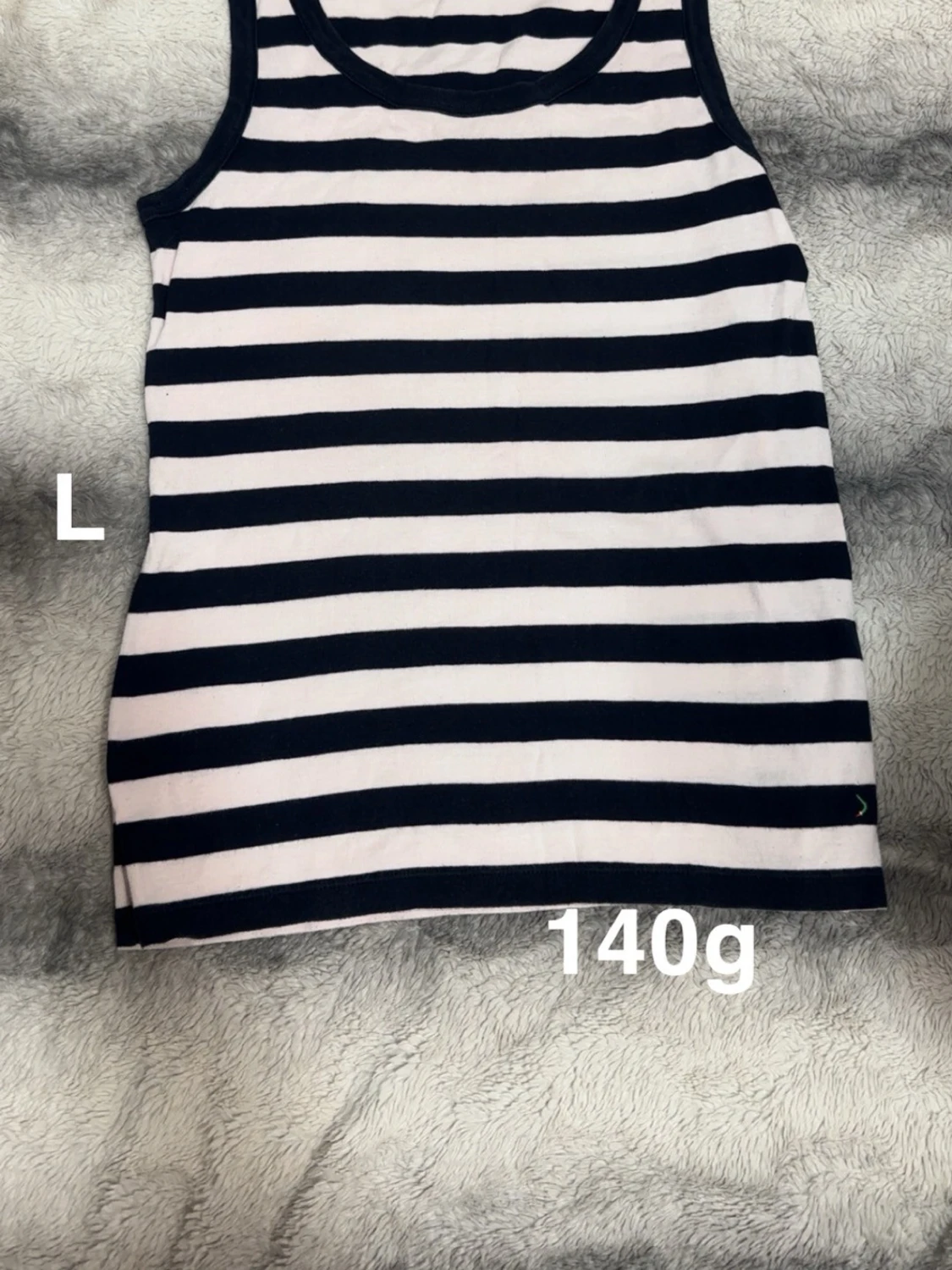 Randig marinblå och rosa linnetopp 