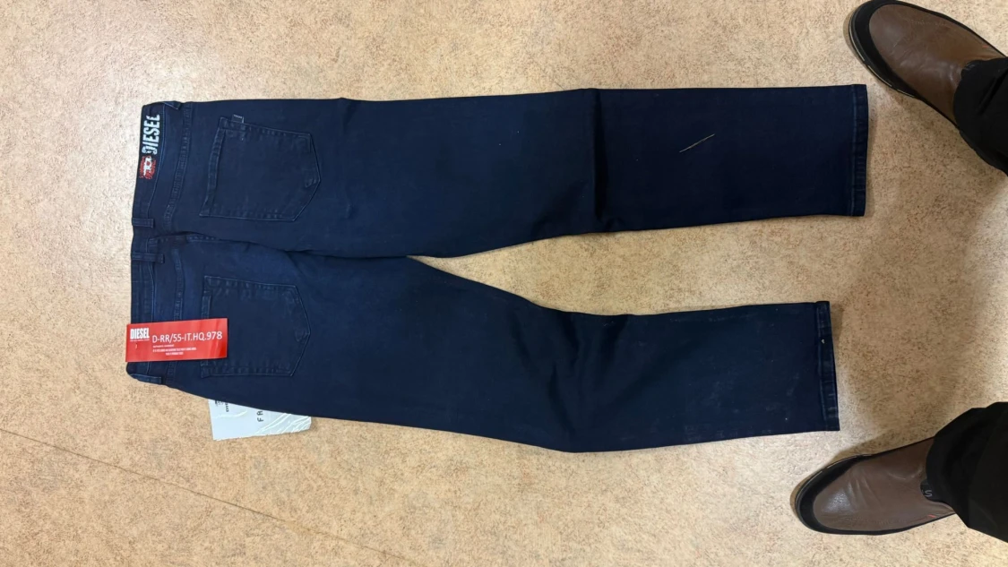 Mörkblå Diesel jeans tapered fit - 2