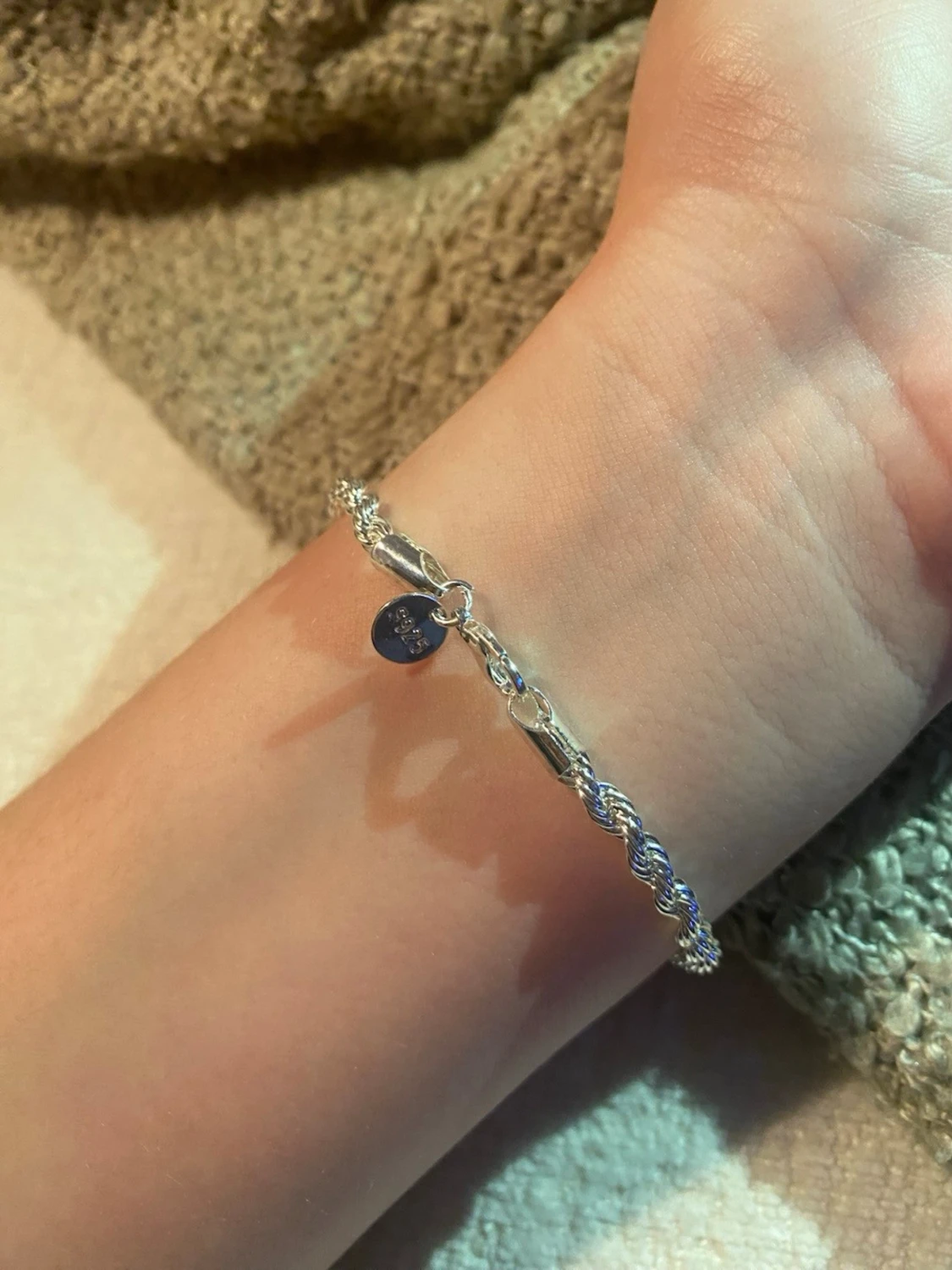 Silverfärgad tvinnad kedjeväst - 1