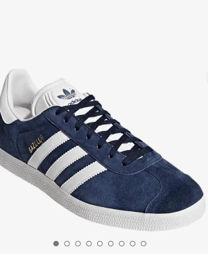 Adidas Gazelle skor blå - Sköna grisch dojjer, helt som nya!