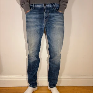 Jeans  - Sjukt snygga jeans från Jack and Jones med sjukt snygg tvätt.😁