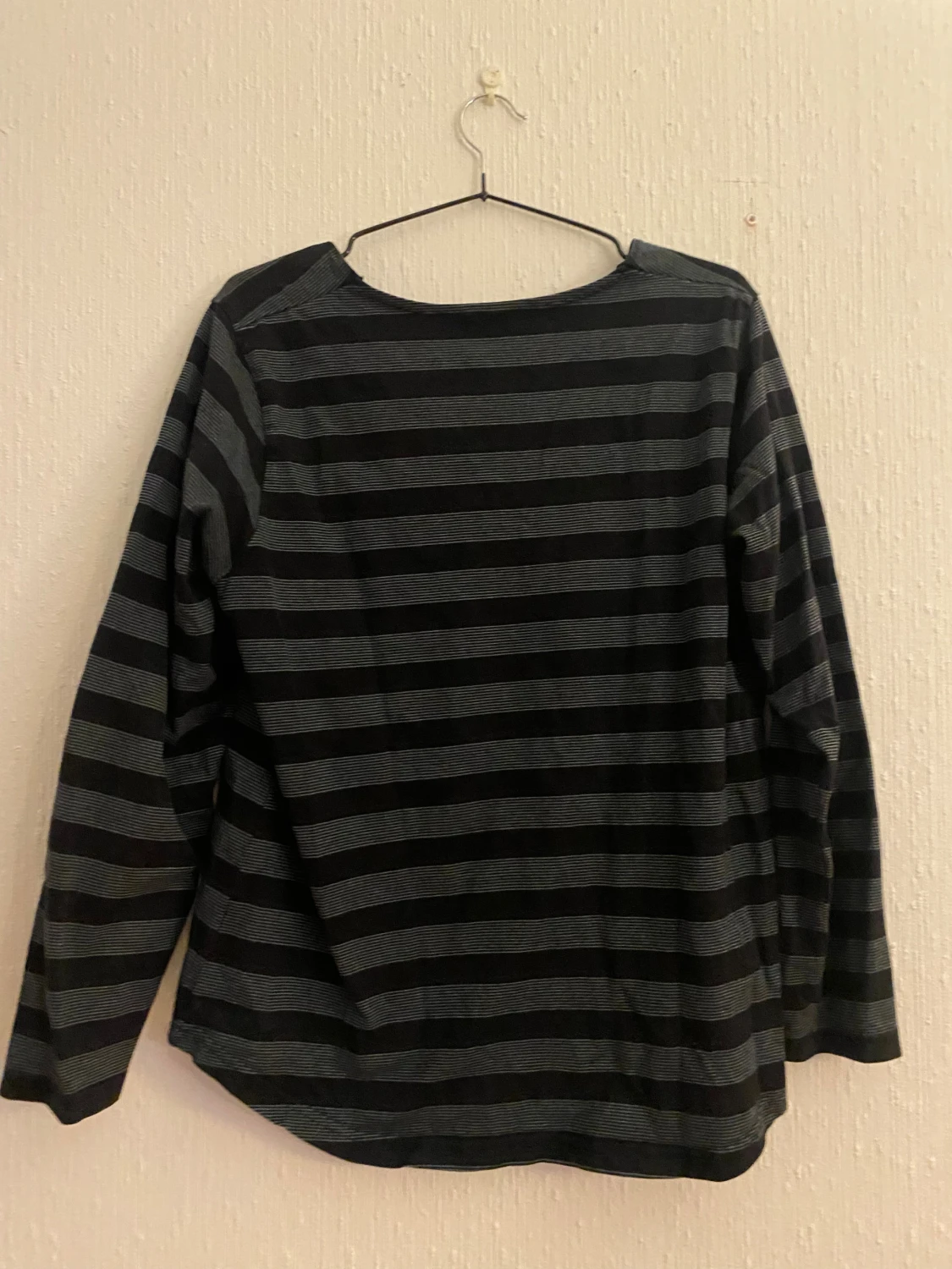 Randig långärmad tröja - 1