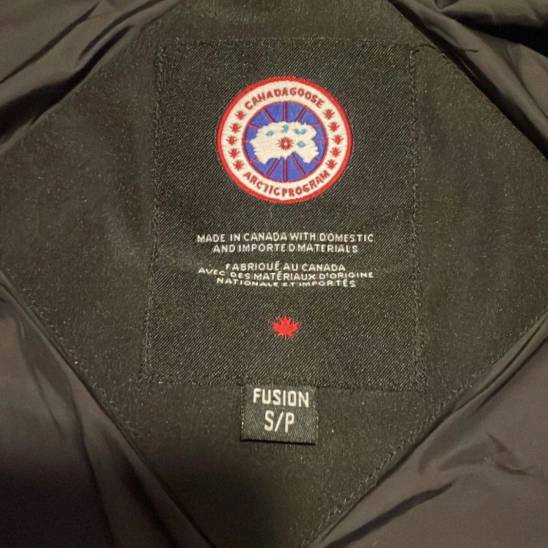 Svart dunjacka från Canada Goose S - 2