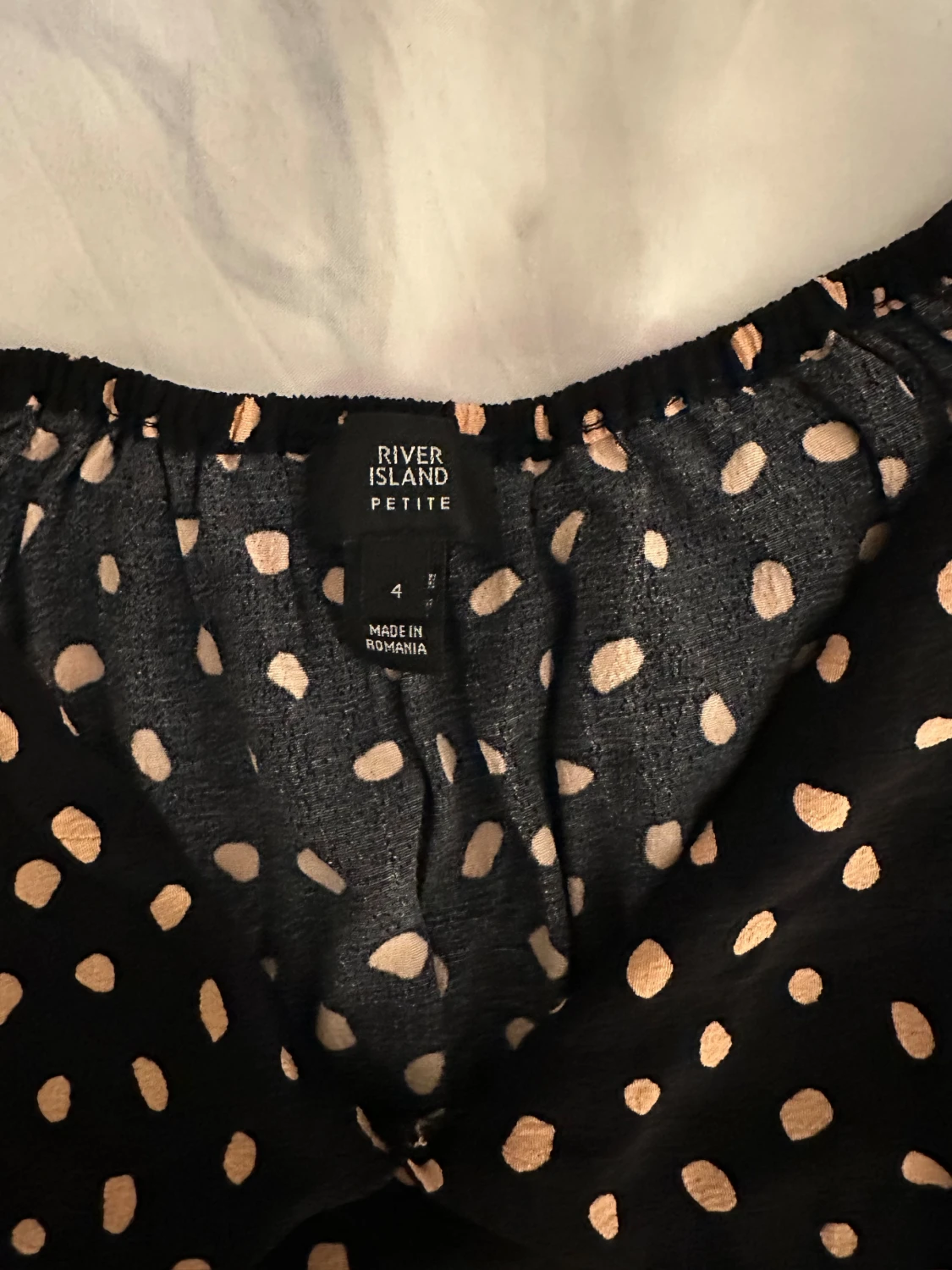 Svart prickig blus från River Island - 4