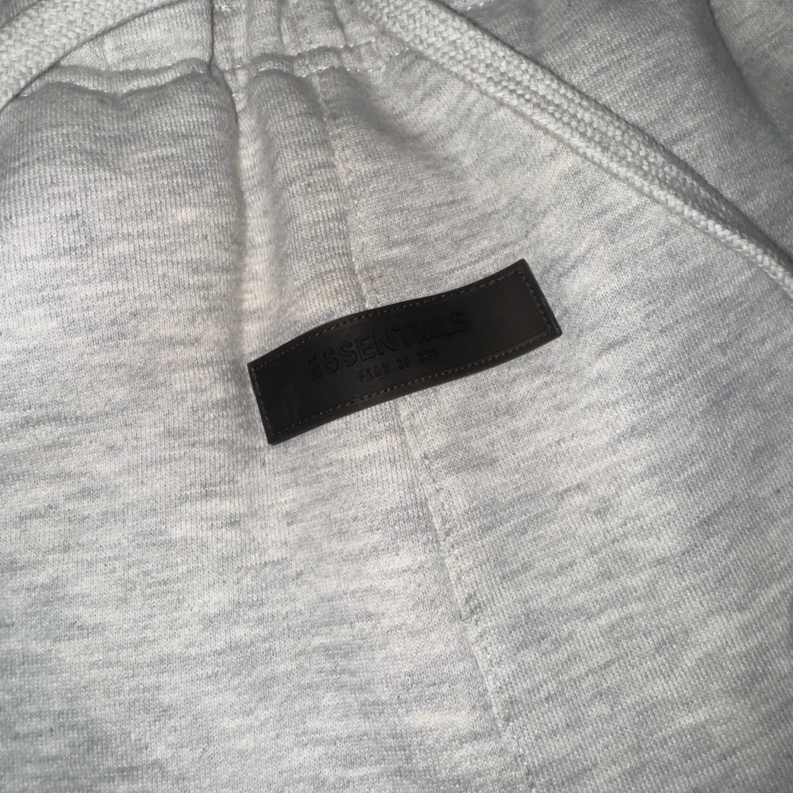 Essentials Fear of God grå mjukisbyxor - 2
