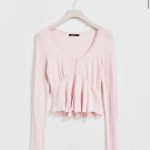 Rosa topp från Gina tricot  - Använd fåtal gånger💗💗💗