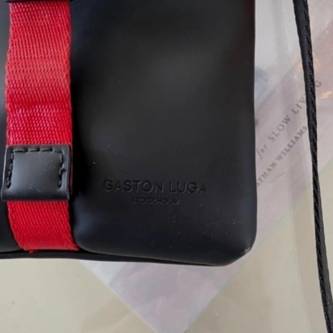 Svart axelväska från Gaston Luga - NY! - 1