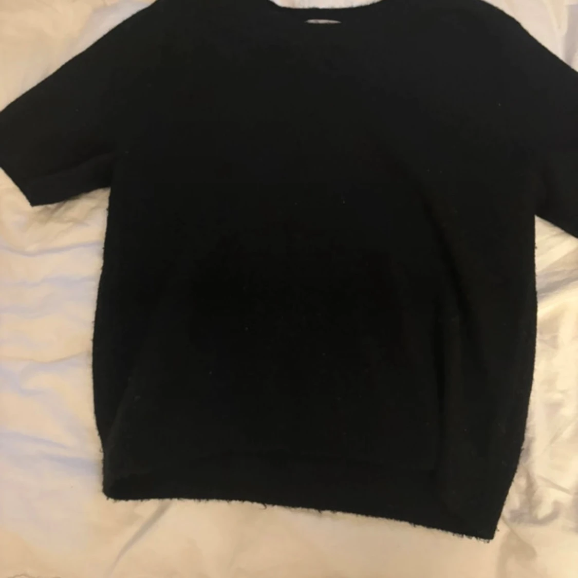 Kortärmad stickad tröja  - 4