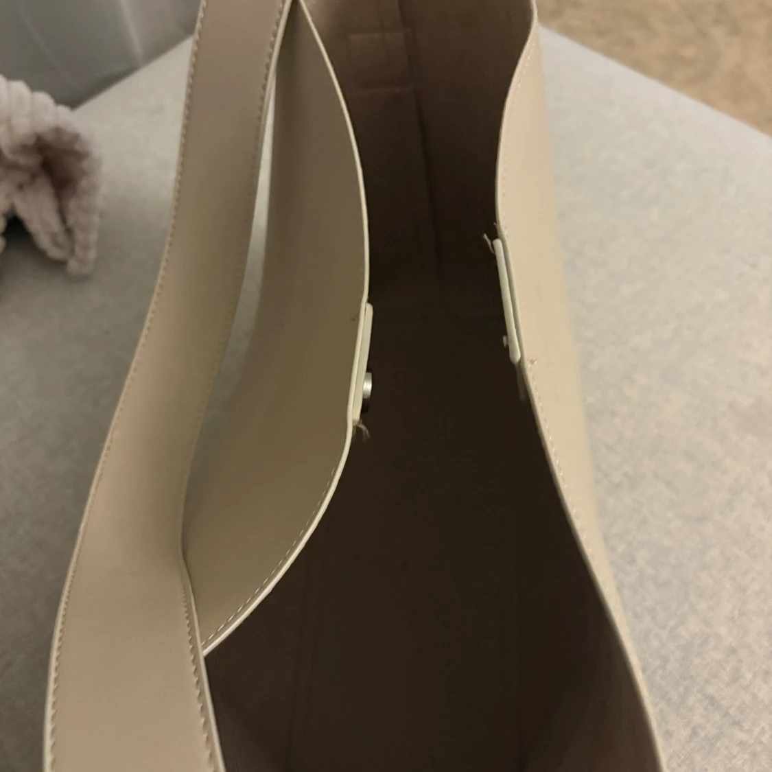 Beige axelväska från By Caine Wester - 3