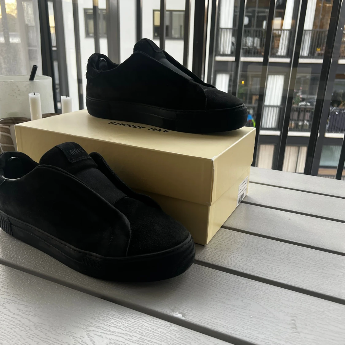 Svarta sneakers från Axel Arigato