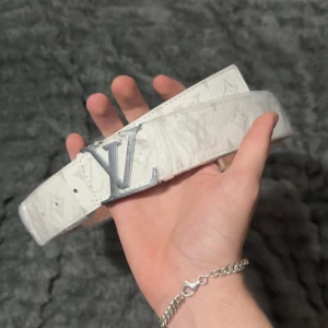 Vit Bälte - Vit bälte size 100cm