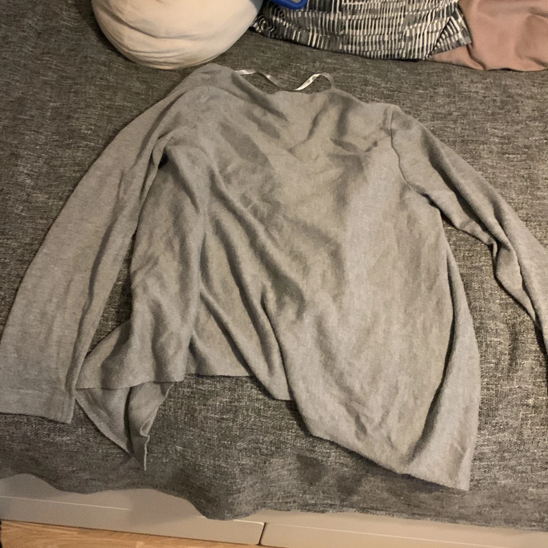 Grå kofta i mjuk bomull - 3