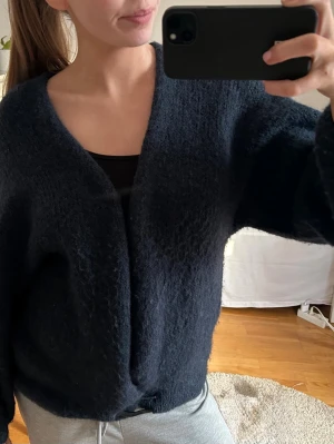 Blåa Lindex koftan -  Den trendiga snygga Lindex koftan, säljer då den är för liten❤️