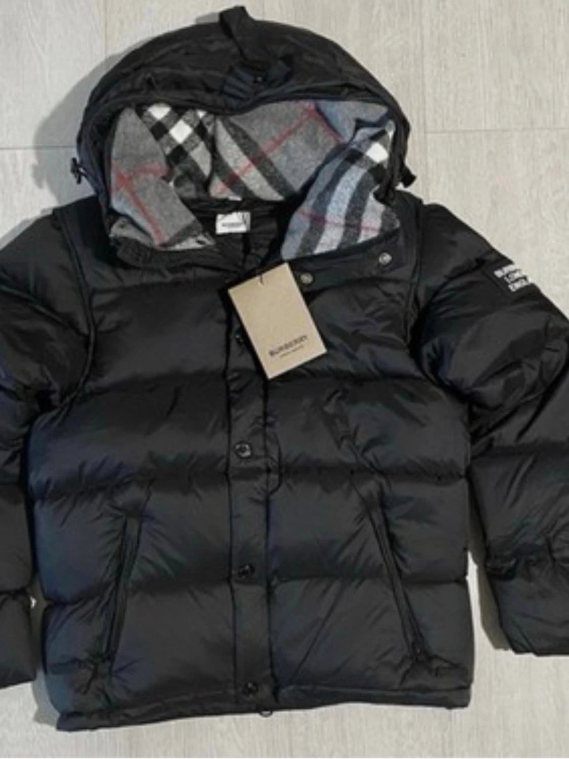 Svart pufferjacka från Burberry - 3