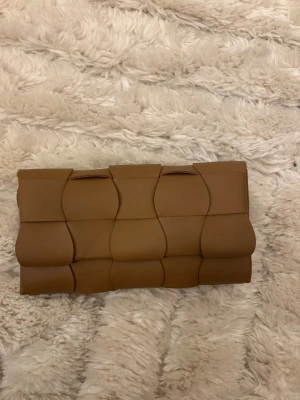 Väska - Liten defekt se bild 2💞