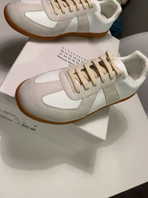 maison margiela skor - säljer nu mina helt oanvända maison margiela skor stolek 43