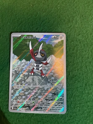 Pokémon kort  - Säljer denna fina fullarten på pawniard, ny öppnad idag, kommer tyvärr utan sleeve