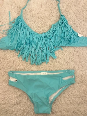 Ljusblå bikini - Supersnygg bikini med fransar i snyggaste färgen! Har i olika storlekar☺️👙