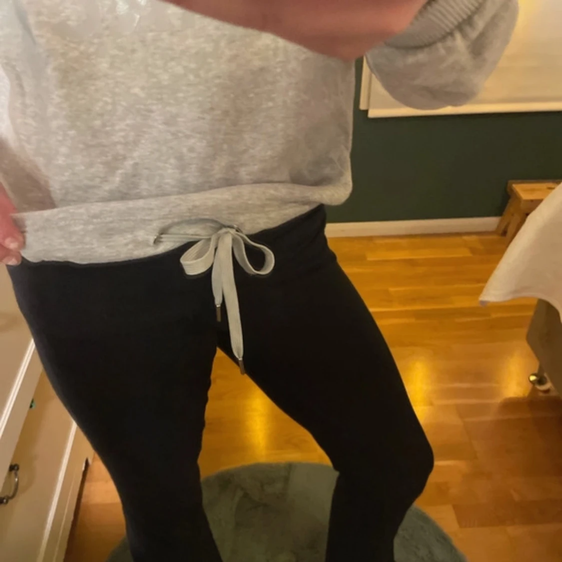 Grå sweatshirt  - 3