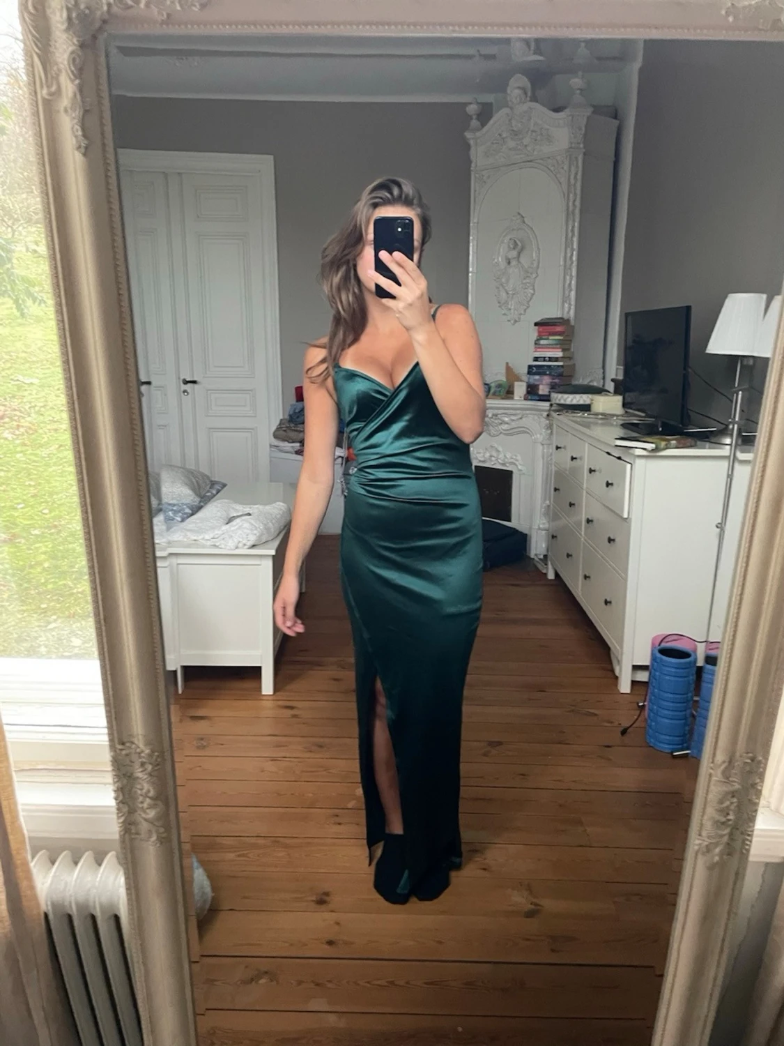 Mörkgrön långklänning från Shasa - 2