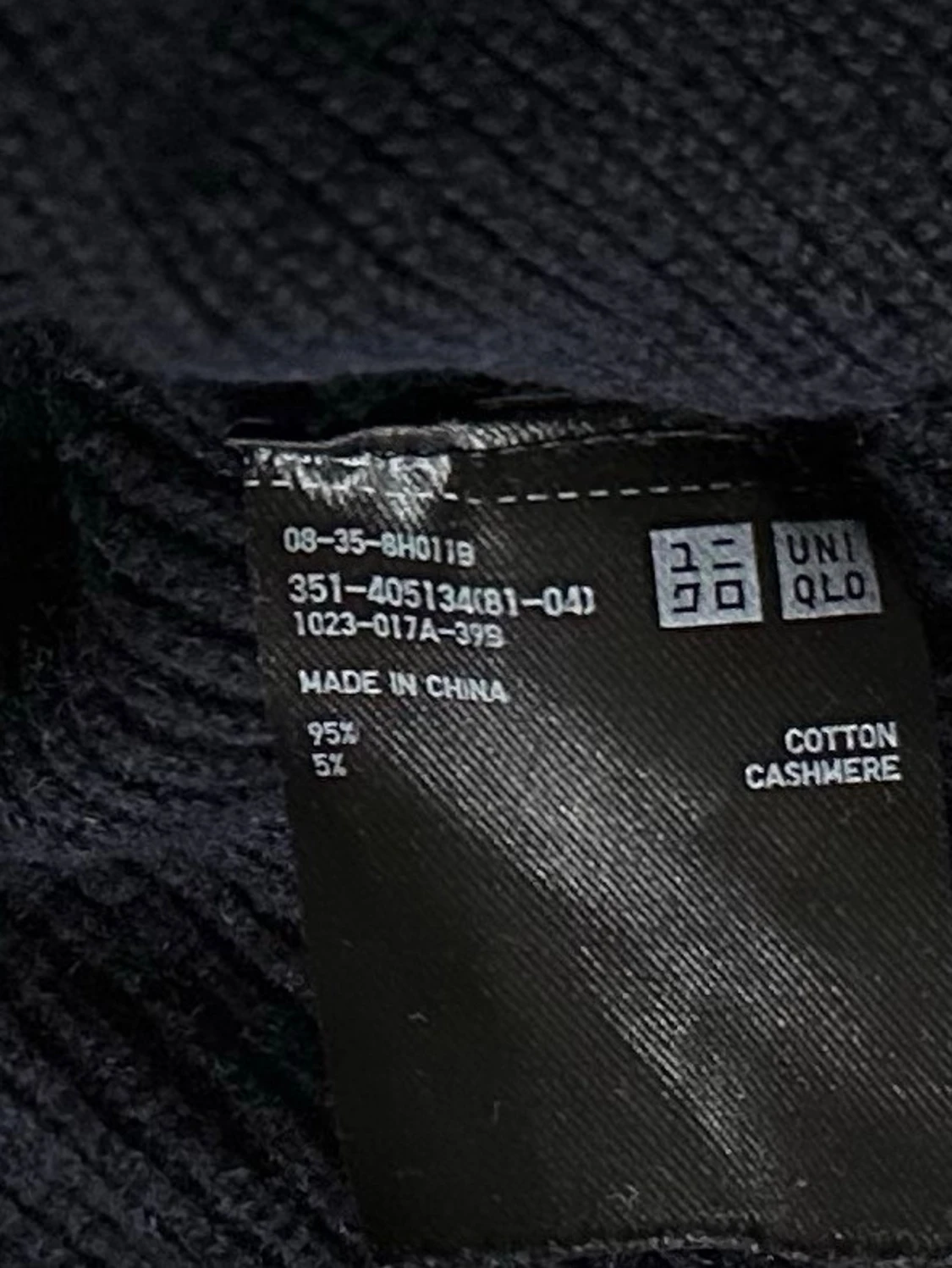 Mörkblå stickad tröja från Uniqlo - 3