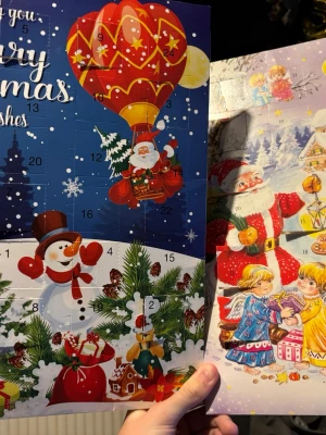 2 olika chokladkalendrar (glufsat i mig lite av båda men inte mer än dagens datum!) - Är just du sugen på något smarrigt och spännande? Sök inte mer då jag har den perfecta julklappen till dina nära och kära. Julkalendrarna har jag tuggat lite på då den blåa lucka 9 och den vita lucka 14. Hör gärna av dig om du är intresserad😀.