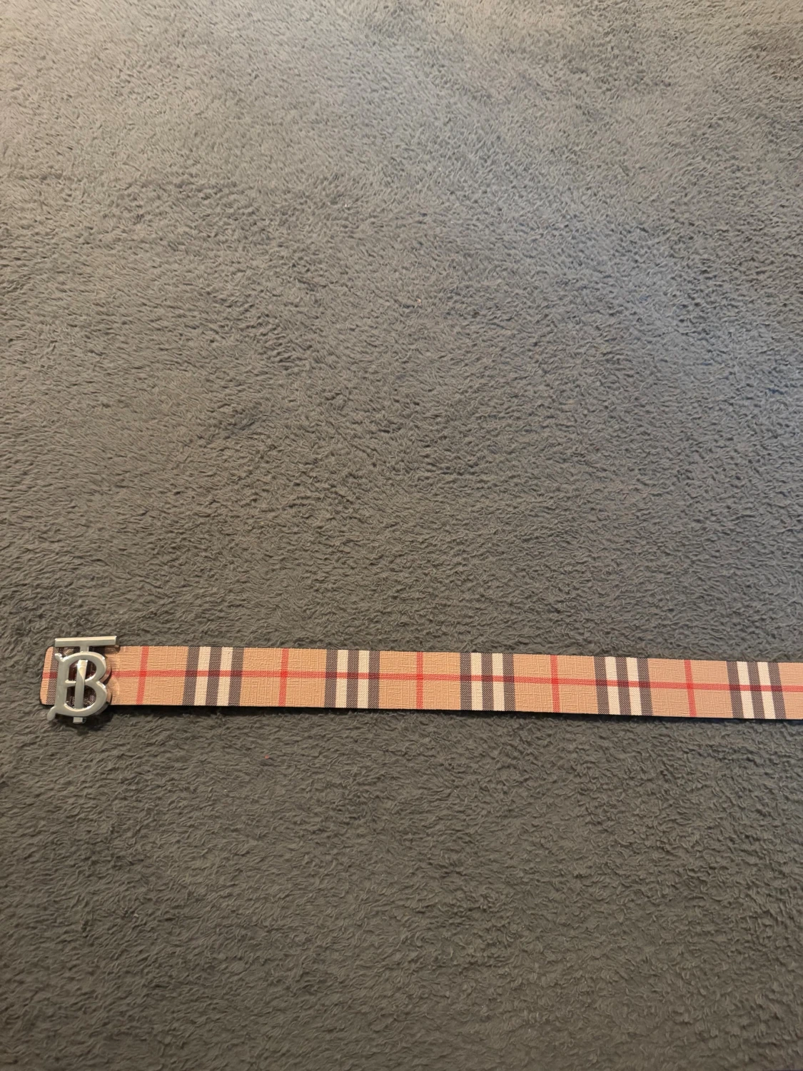 Rutig beige bälte med metallspänne - 1