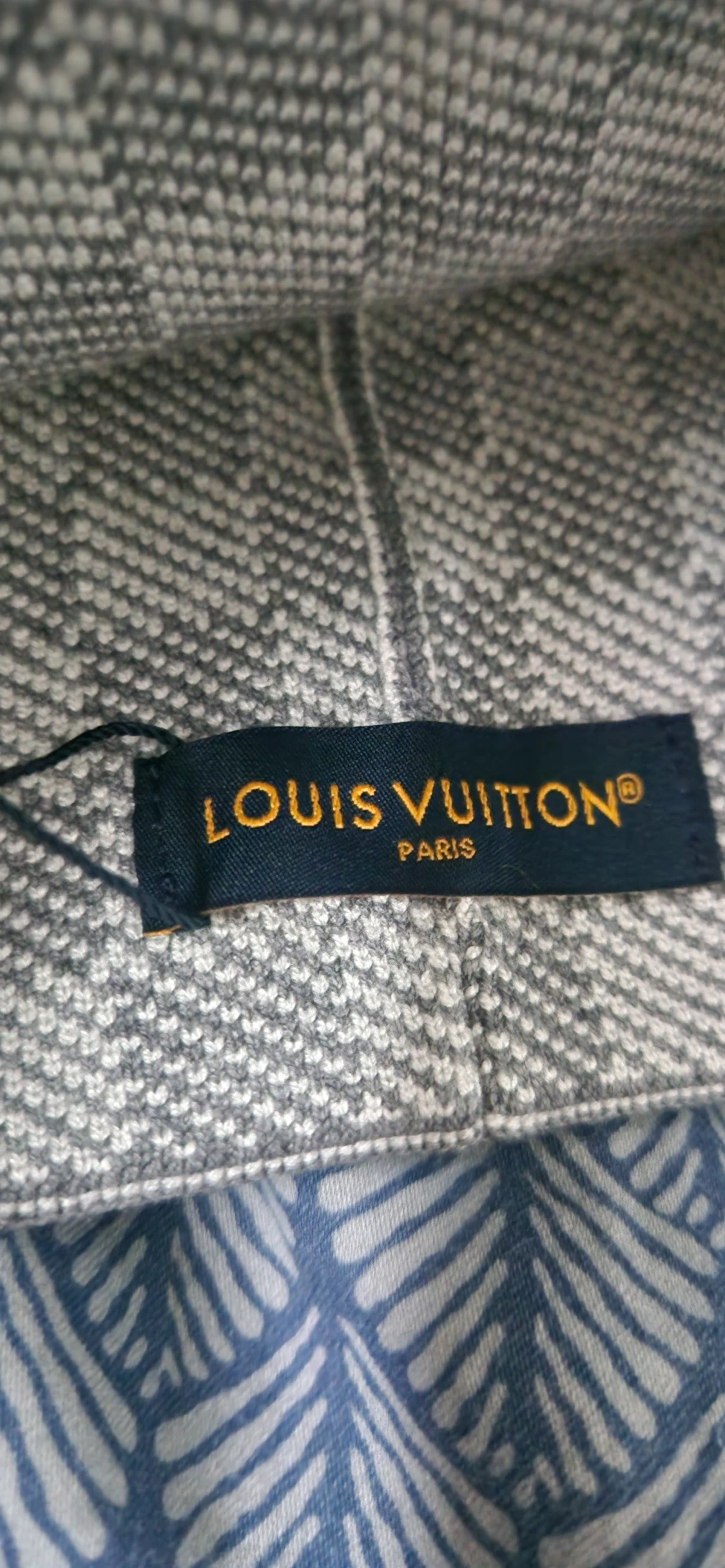 Grå rutig mössa med L v-logga - 2